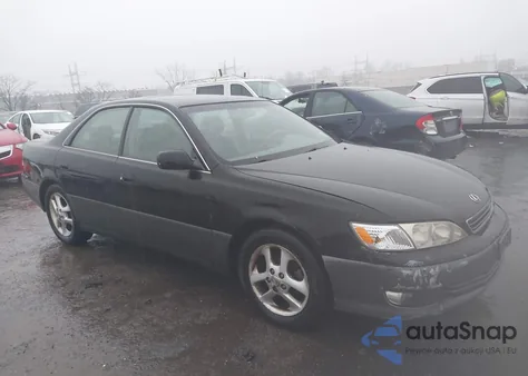2001 Lexus Es 300 из США, поврежденный, VIN JT8BF28G615105357